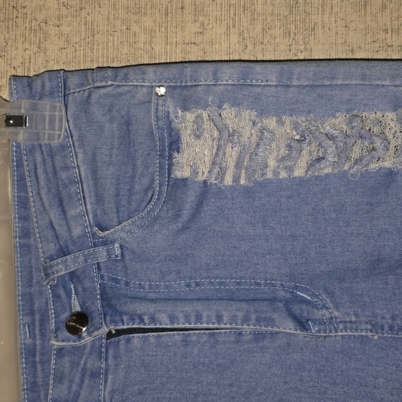 NWT Women's Bell Bottom Jeans - Picture 10 of 17